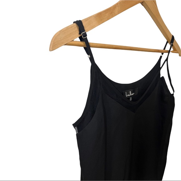 LULU'S BLACK SHEER NET V-NECKLINE ADJUSTABLE STRAP SLEEVELESS FLOWY BLOUSE - Picture 6 of 13